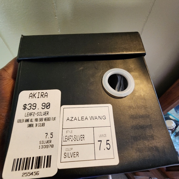 Shoes - Picture 2 of 6